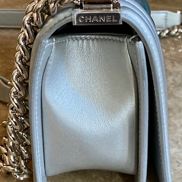Authentic Chanel Boy small - Picture 3 of 6